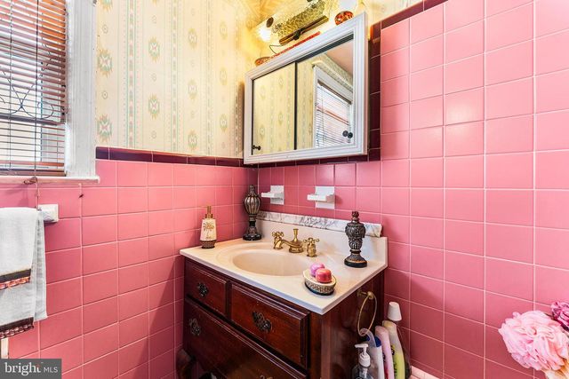 328 COOPER AVE, Oaklyn, NJ 08107