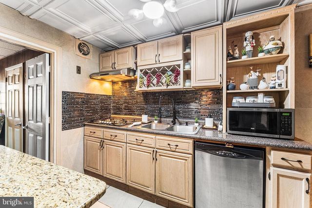 328 COOPER AVE, Oaklyn, NJ 08107