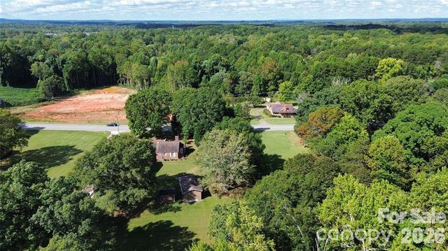 1970 N Nc 16 Business Highway, Denver, NC 28037