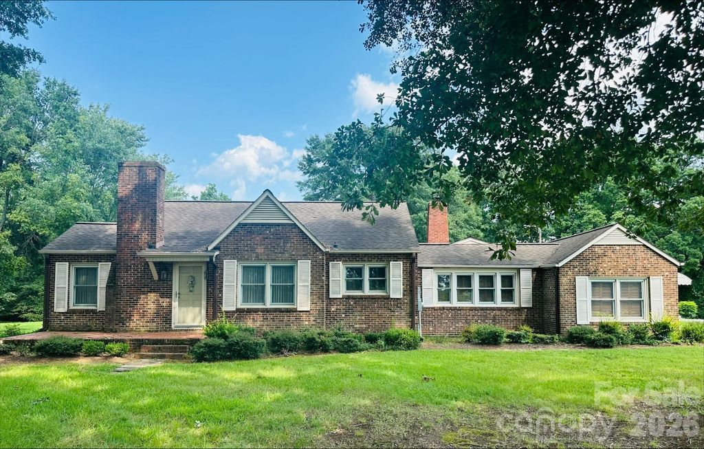 1970 N Nc 16 Business Highway, Denver, NC 28037