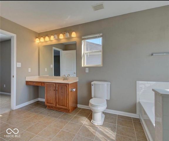 11217 Candice Drive, Fishers, IN 46038