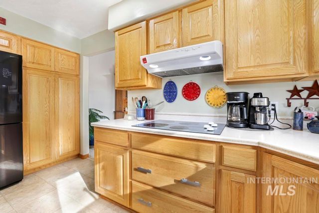 213 Sage Road West, Jerome, ID 83338