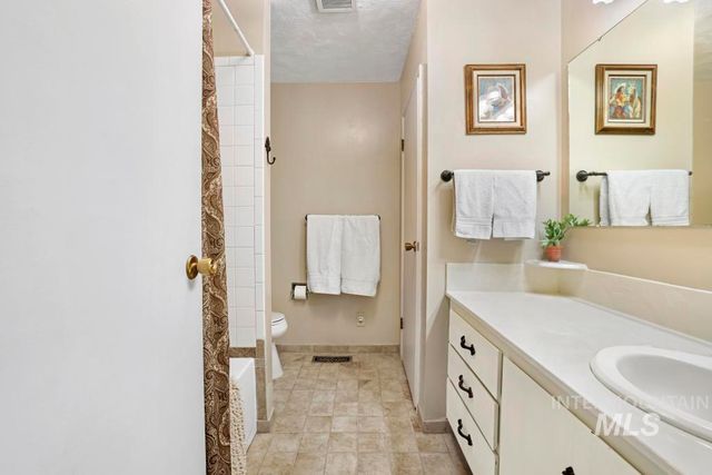 213 Sage Road West, Jerome, ID 83338