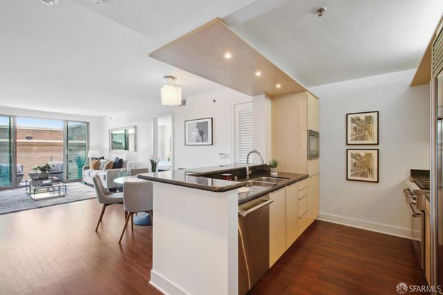 229 Brannan Street 2C, San Francisco, CA 94107