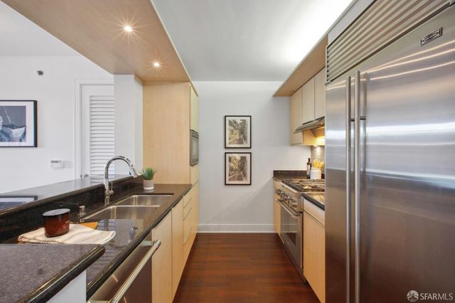 229 Brannan Street 2C, San Francisco, CA 94107