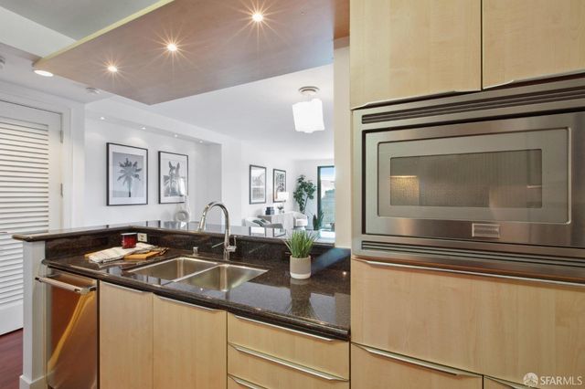 229 Brannan Street 2C, San Francisco, CA 94107