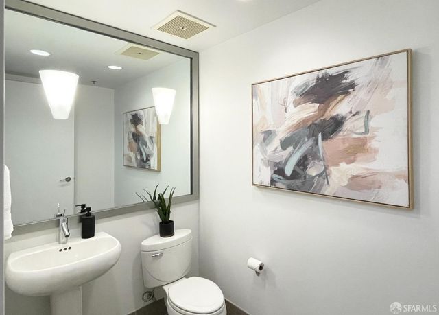 229 Brannan Street 2C, San Francisco, CA 94107