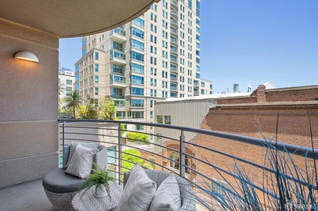 229 Brannan Street 2C, San Francisco, CA 94107