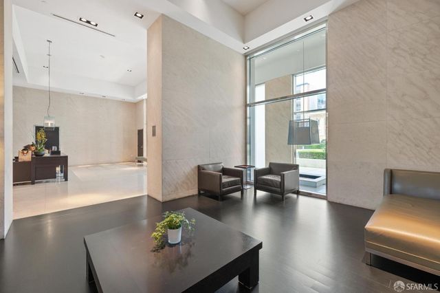 229 Brannan Street 2C, San Francisco, CA 94107