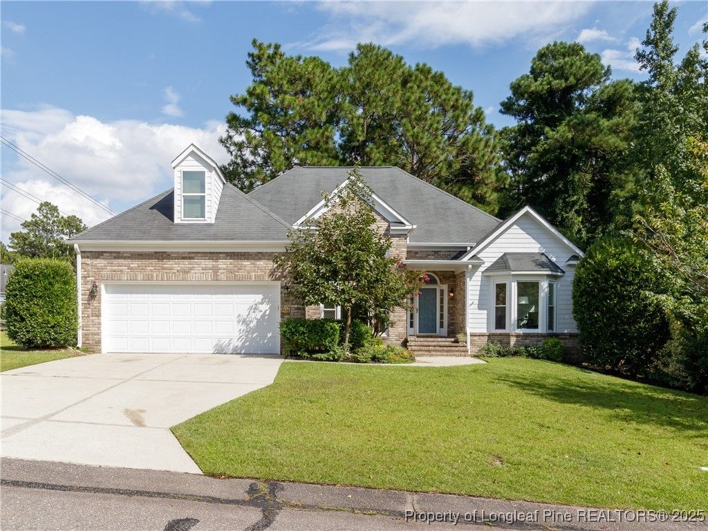 1876 Spiralwood Drive, Fayetteville, NC 28304