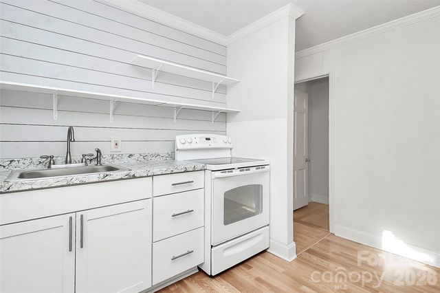 1728 Lombardy Circle 2, Charlotte, NC 28203