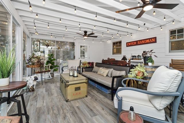 31 Maureen Dr, Tewksbury, MA 01876