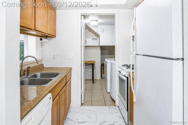 6980 Harvard Lane 127, Canton Charter Township, MI 48187