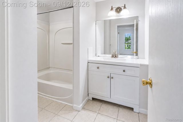 6980 Harvard Lane 127, Canton Charter Township, MI 48187