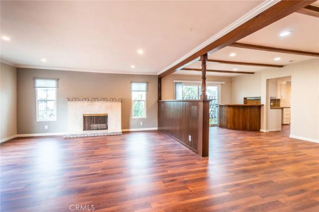 870 N Alexandria Avenue, Los Angeles, CA 90029