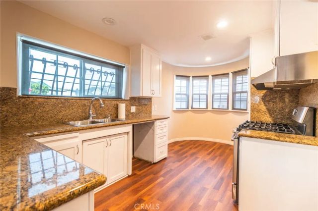 870 N Alexandria Avenue, Los Angeles, CA 90029