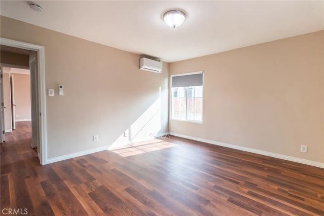 870 N Alexandria Avenue, Los Angeles, CA 90029