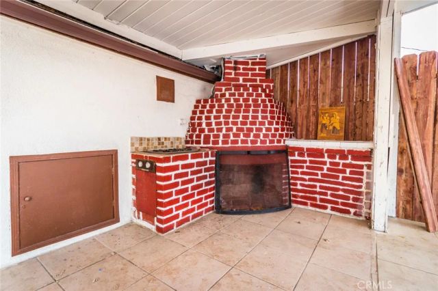 870 N Alexandria Avenue, Los Angeles, CA 90029