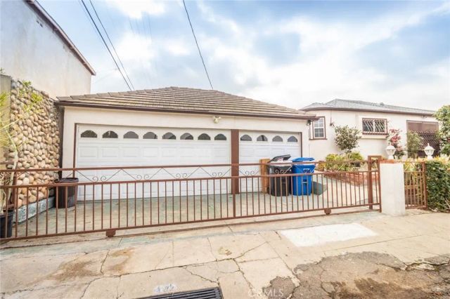 870 N Alexandria Avenue, Los Angeles, CA 90029