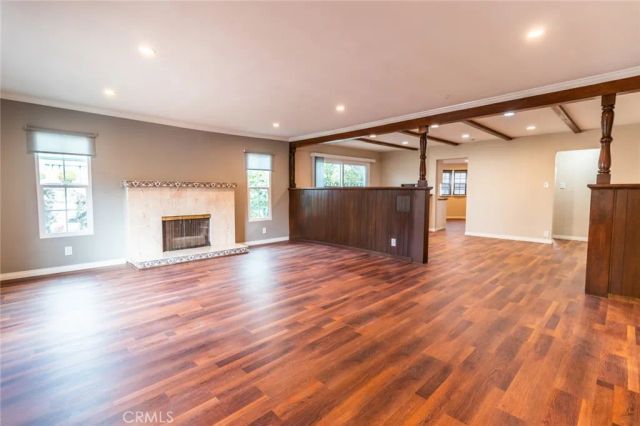 870 N Alexandria Avenue, Los Angeles, CA 90029