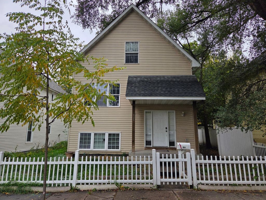 925 Marion Street, Saint Paul, MN 55117