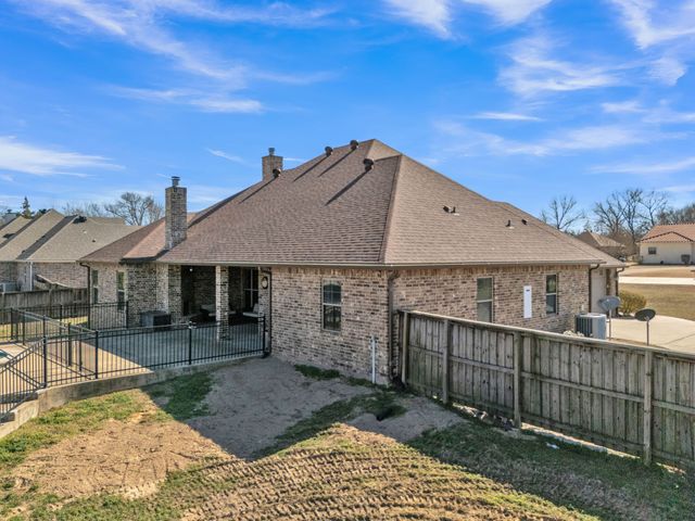 12118 Copper Circle, Lindale, TX 75706