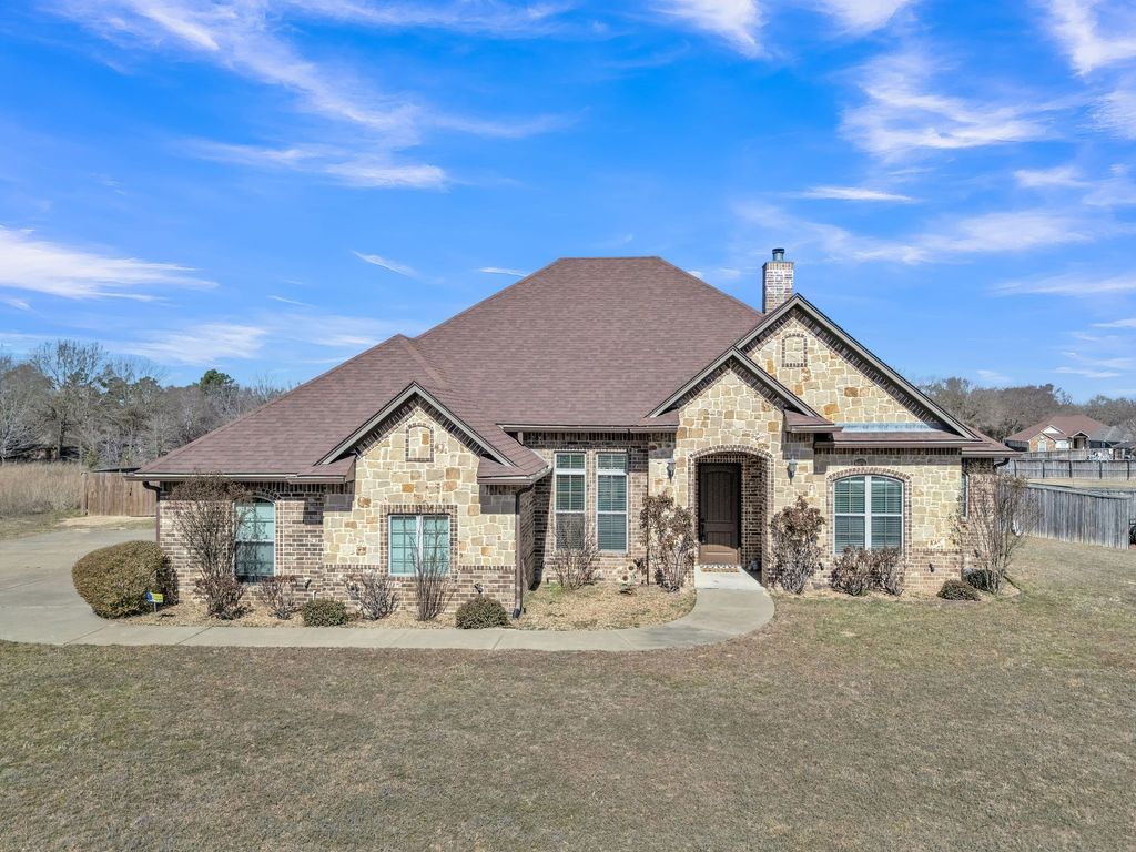 12118 Copper Circle, Lindale, TX 75706