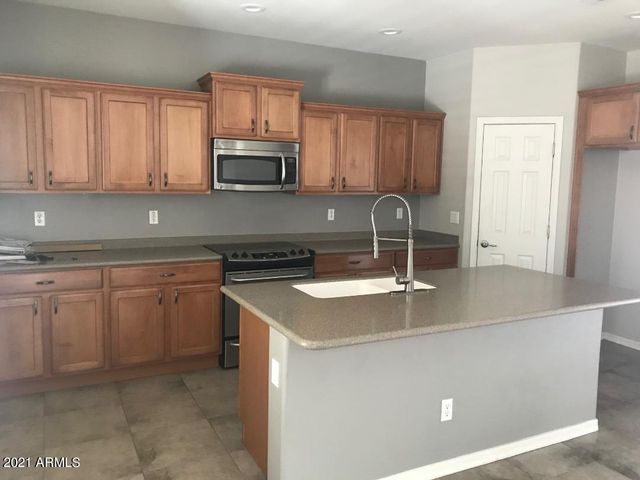 15820 N 21st Drive, Phoenix, AZ 85023