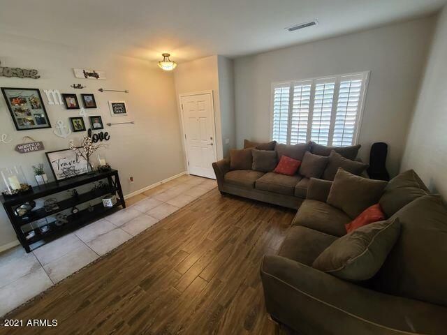 15820 N 21st Drive, Phoenix, AZ 85023
