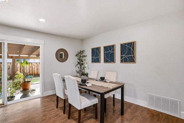 2904 Balboa Dr, Tracy, CA 95376