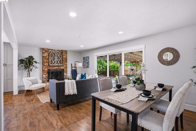 2904 Balboa Dr, Tracy, CA 95376