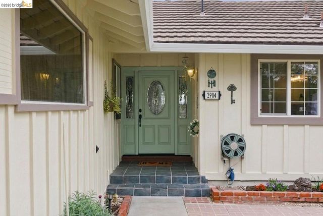 2904 Balboa Dr, Tracy, CA 95376