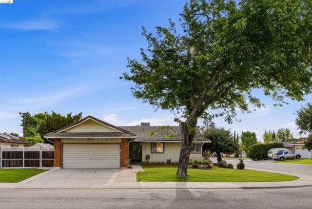 2904 Balboa Dr, Tracy, CA 95376