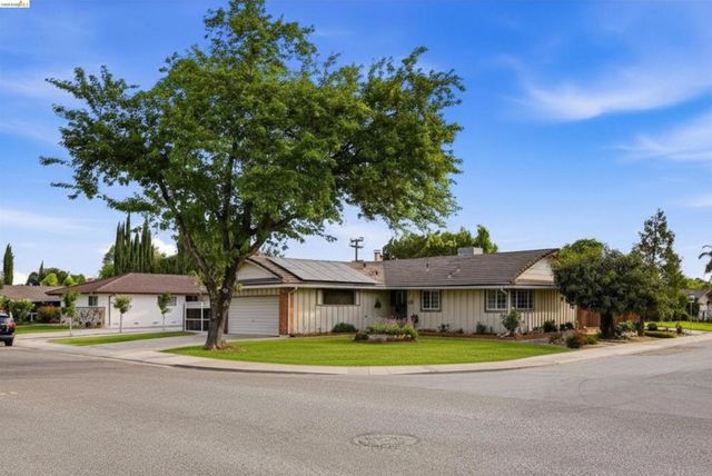 2904 Balboa Dr, Tracy, CA 95376