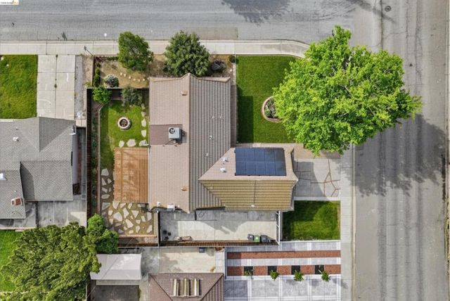 2904 Balboa Dr, Tracy, CA 95376