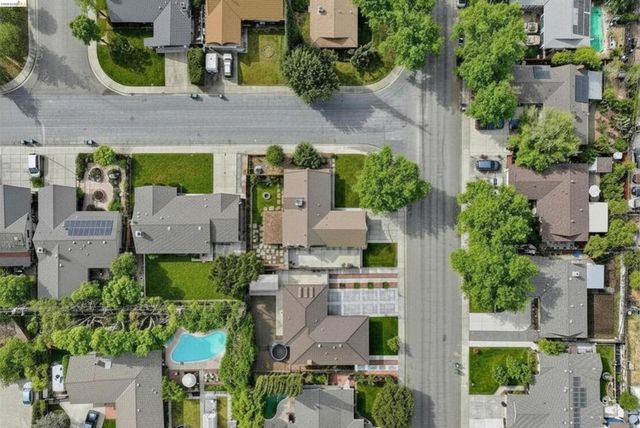 2904 Balboa Dr, Tracy, CA 95376