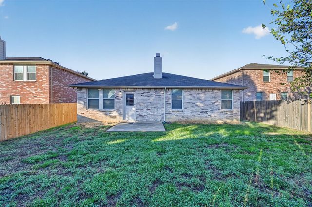8417 Redheart Street, Arlington, TX 76002