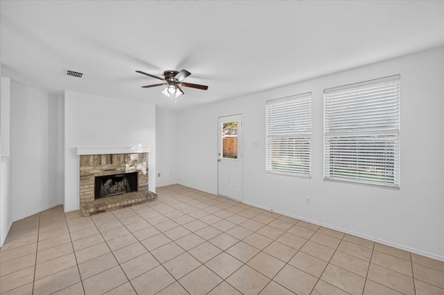 8417 Redheart Street, Arlington, TX 76002