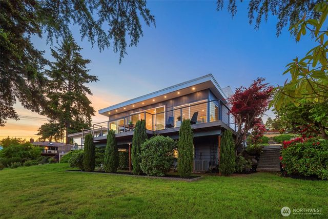 11988 Marine View Drive SW, Burien, WA 98146