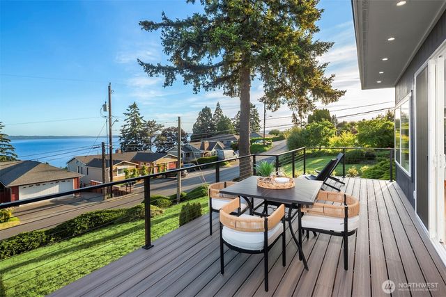 11988 Marine View Drive SW, Burien, WA 98146