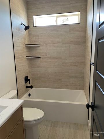 783 Kamiah Rd, Twin Falls, ID 83301