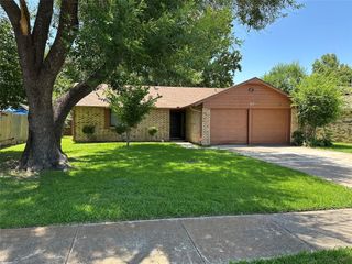 917 Cherrywood Trail, Mesquite, TX 75149