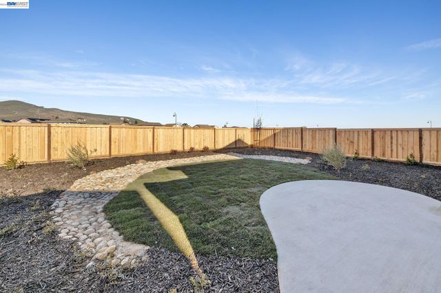 1500 Millennium Way, Fairfield, CA 94533