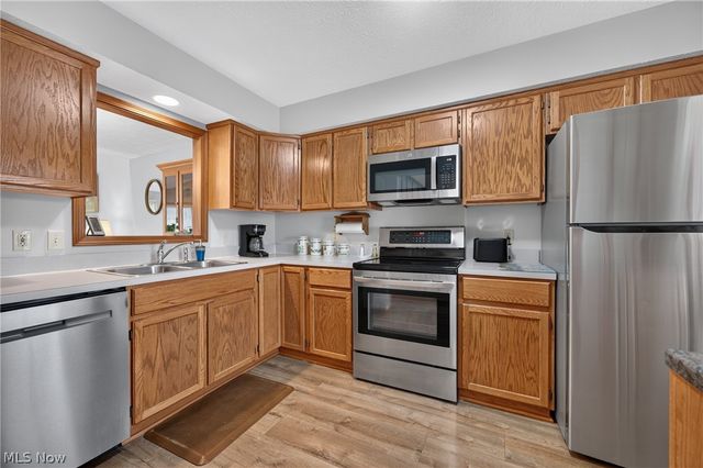 2043 Summer Evening Drive, Canal Fulton, OH 44614