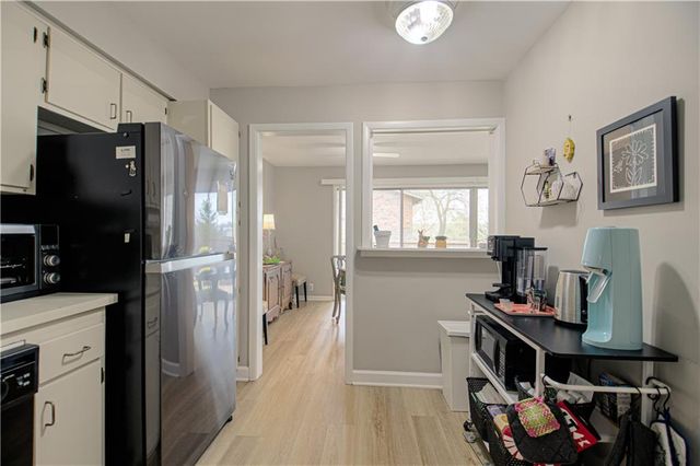 8740 Metcalf Avenue 103C, Overland Park, KS 66212