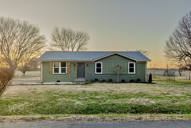 77 Royal Dr, Rock Island, TN 38581