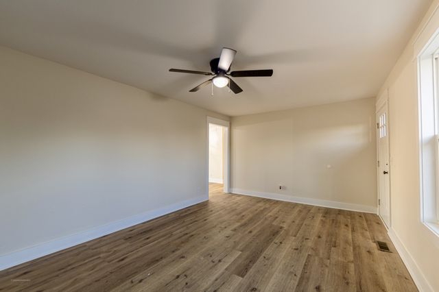 77 Royal Dr, Rock Island, TN 38581