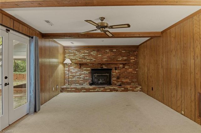 1875 Mallard Lakes Drive, Winston-salem, NC 27106