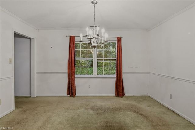 1875 Mallard Lakes Drive, Winston-salem, NC 27106