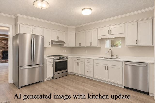 1875 Mallard Lakes Drive, Winston-salem, NC 27106